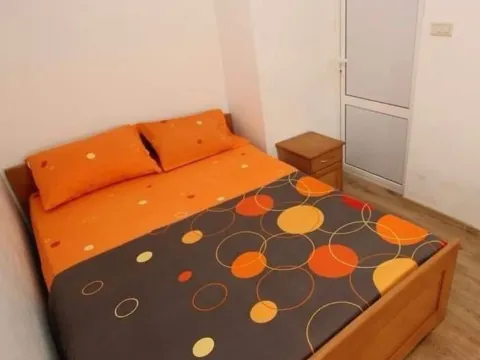 Rent, two bedroom apartment, 90m², Buljarica, Budva - image 14