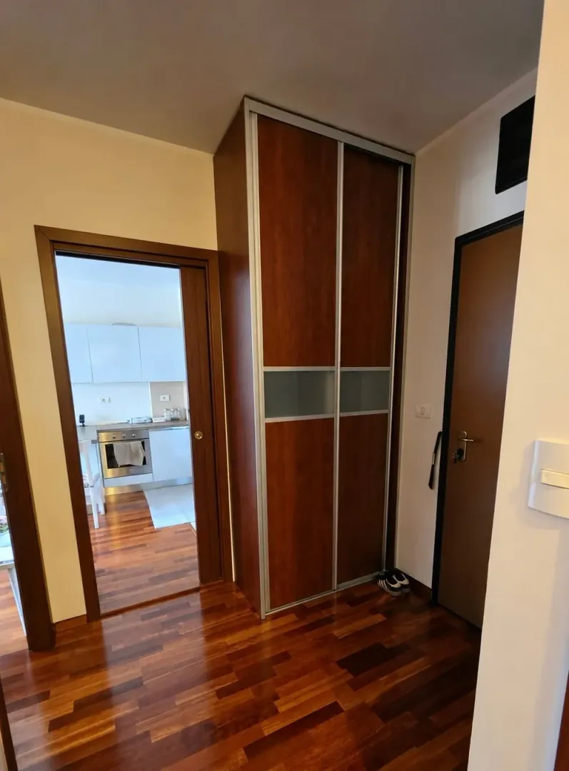 Izdavanje, dvosoban stan, 70m², City Kvart, Podgorica