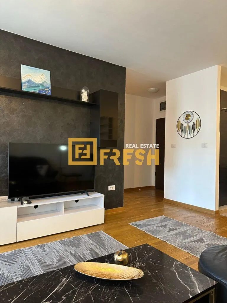 Rent, two bedroom apartment, 64m², City Kvart, Podgorica