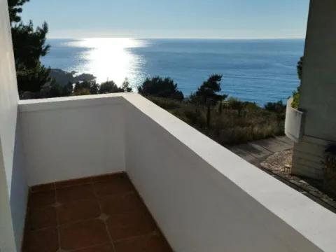 Prodaja, četvorosoban stan, 46m², Sveti Stefan, Budva - image 4