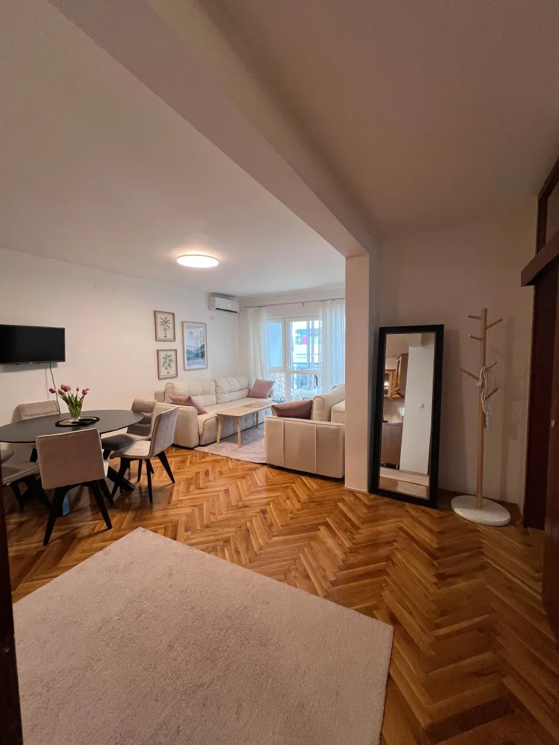 Rent, two bedroom apartment, 70m², Makedonsko naselje, Bar