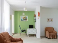 Izdavanje, trosoban stan, 110m², Zagrađe, Bar - image 11