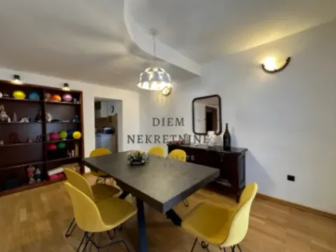 Izdavanje, petosoban stan, 280m², Gorica C, Podgorica - image 5