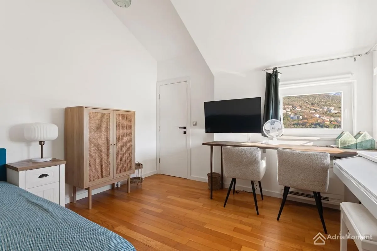 Sale, two bedroom apartment, 68m², Centar, Tivat