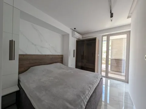Prodaja, dvosoban stan, 90m², Rafailovići, Budva - image 4