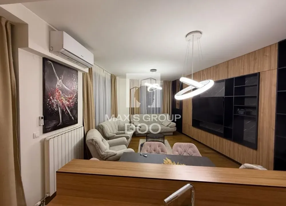 Sale, three bedroom apartment, 90m², Savski Venac, Beograd