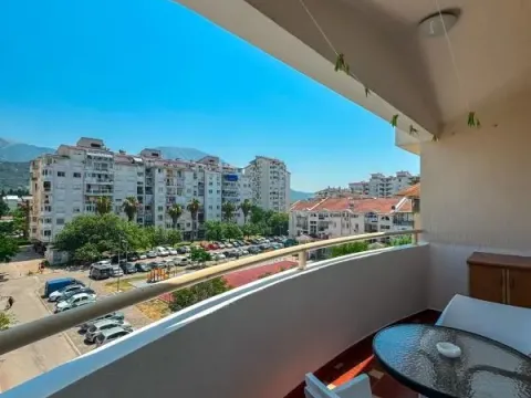 Rent, one bedroom apartment, 51m², Bar, Crna Gora - image 8