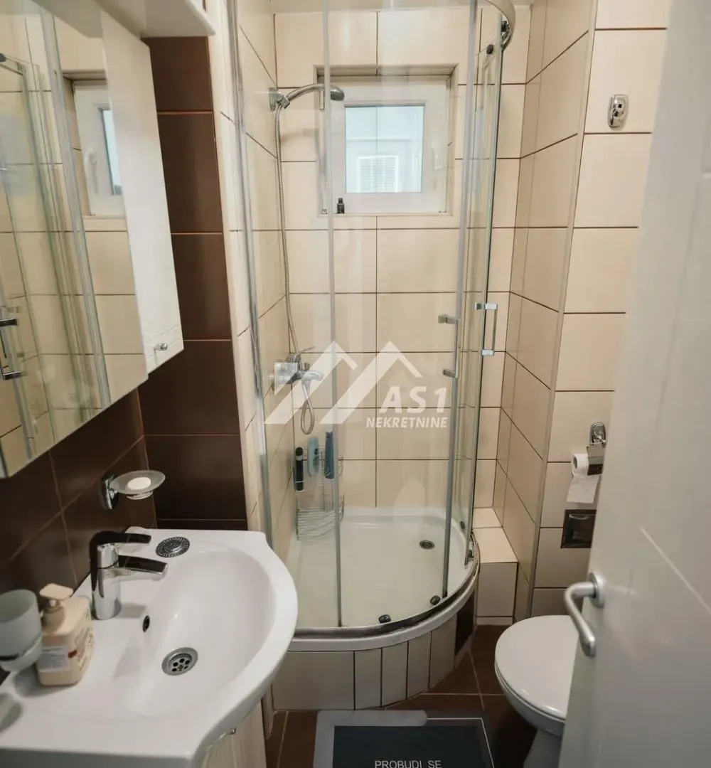 Izdavanje, jednosoban stan, 34m², Novi Sad Sve Podlokacije, Novi Sad
