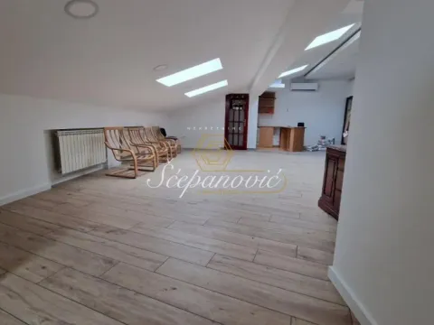 Rent, office space, 92m², Centar, Novi Sad - image 12