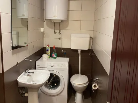 Rent, two bedroom apartment, 63m², 1 maj, Podgorica - image 2