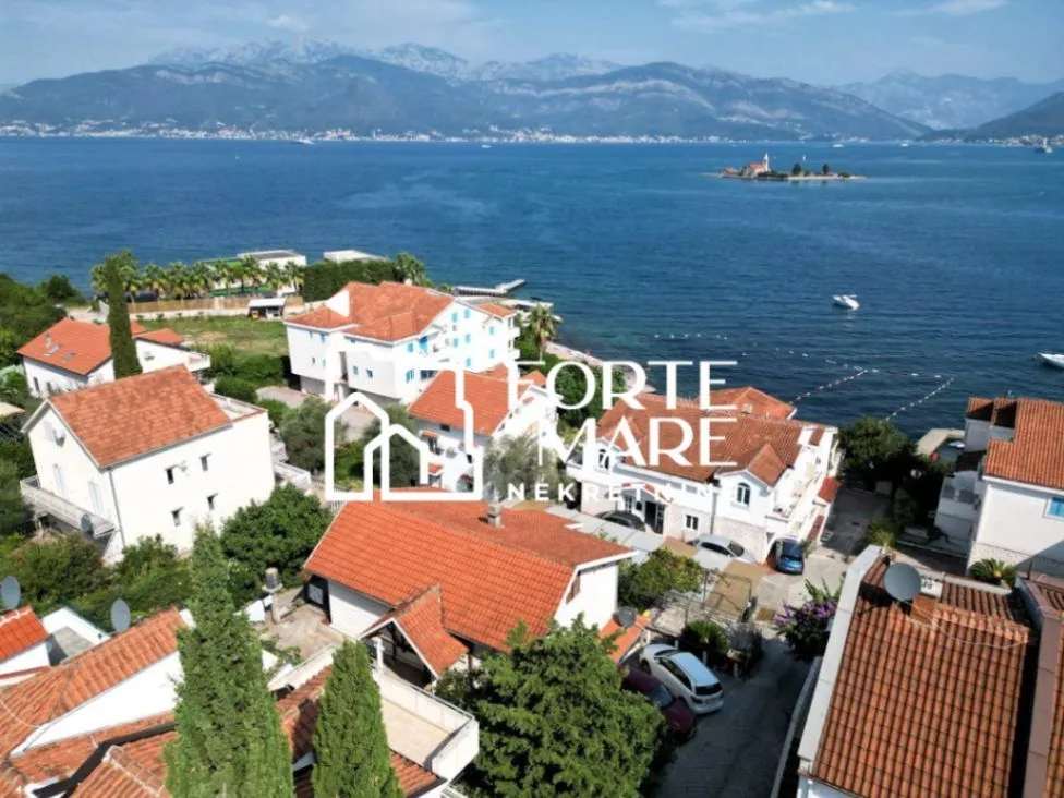 Prodaja, dvosoban stan, 115m², Tivat, Crna Gora