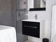 Izdavanje, jednosoban stan, 45m², Bečići, Budva - image 3