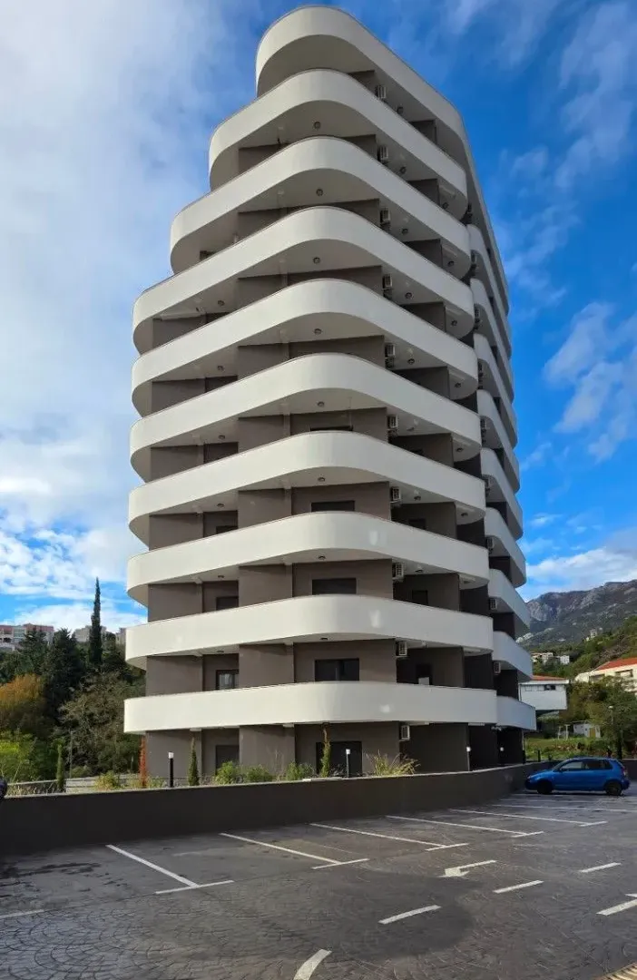 Prodaja, jednosoban stan, 52m², Bečići, Budva