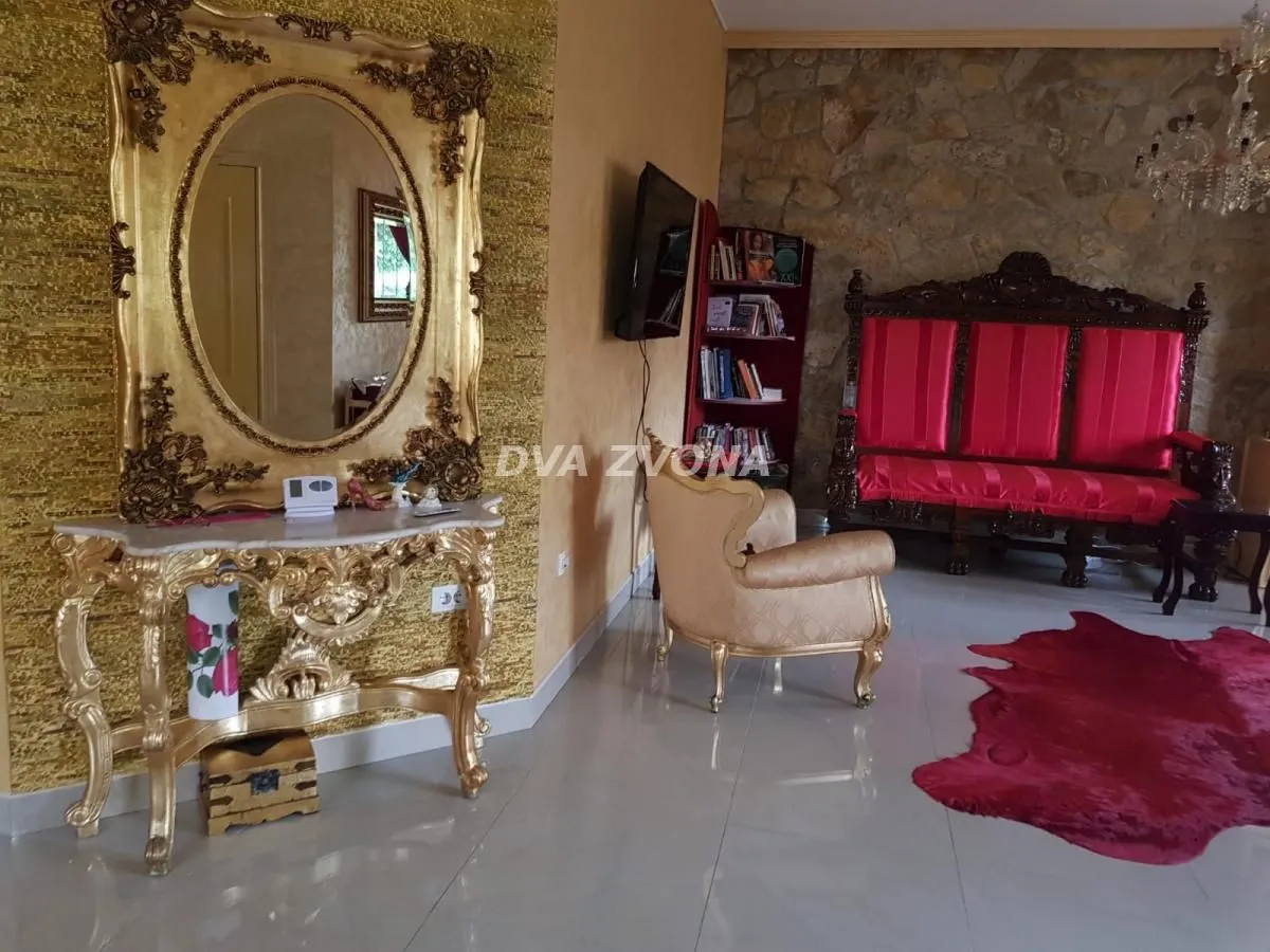 Prodaja, kuća, 254m², Veternik, Novi Sad Sve Podlokacije