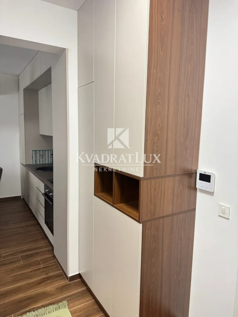 Prodaja, dvosoban stan, 59m², Dobra Voda, Bar