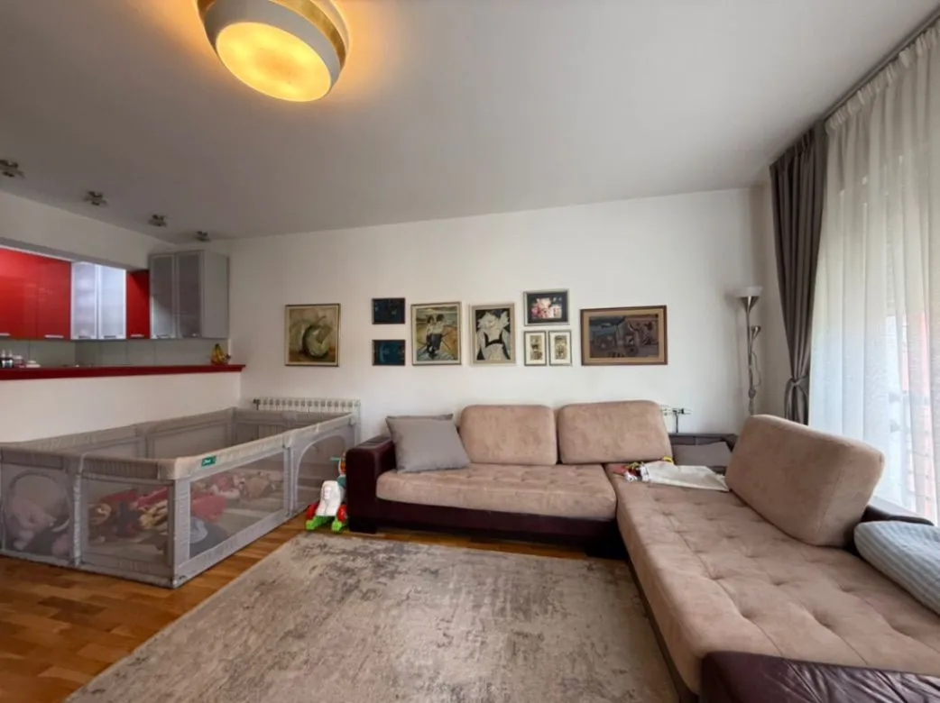Prodaja, trosoban stan, 97m², Vezirov Most, Podgorica