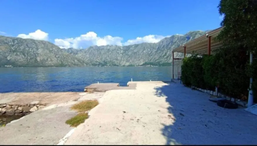 Prodaja, garsonjera, 25m², Prčanj, Kotor
