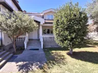 Rent, house, 350m², Dahna, Podgorica - image 1