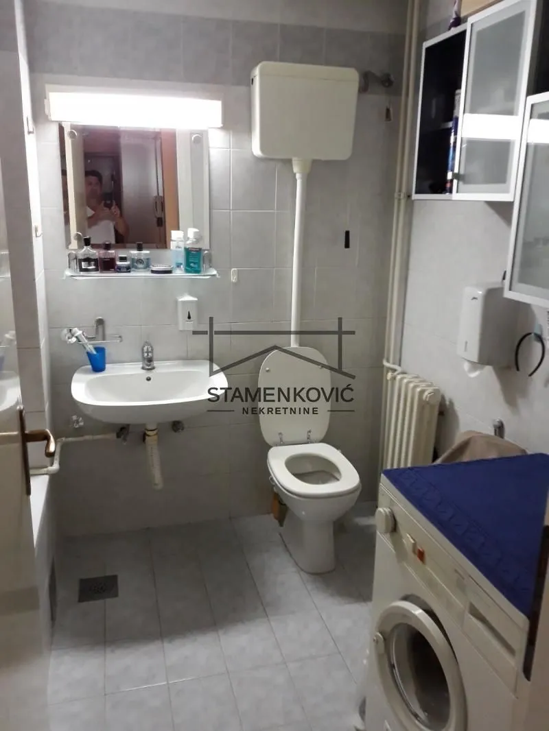 Prodaja, dvosoban stan, 63m², Novo naselje, Novi Sad