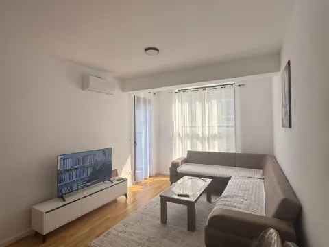 Rent, two bedroom apartment, 64m², Stari Aerodrom, Podgorica - image 1