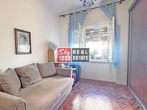 Sale, two bedroom apartment, 46m², Kalenić Pijaca, Vračar Sve Podlokacije - image 5