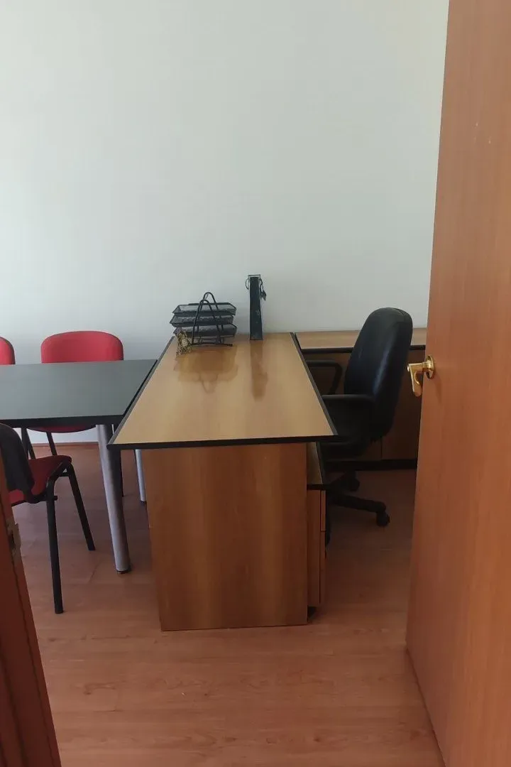 Rent, office space, 28m², Stari Aerodrom, Podgorica