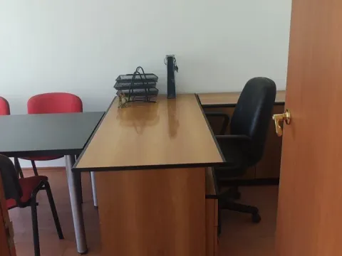 Rent, office space, 28m², Stari Aerodrom, Podgorica - image 3