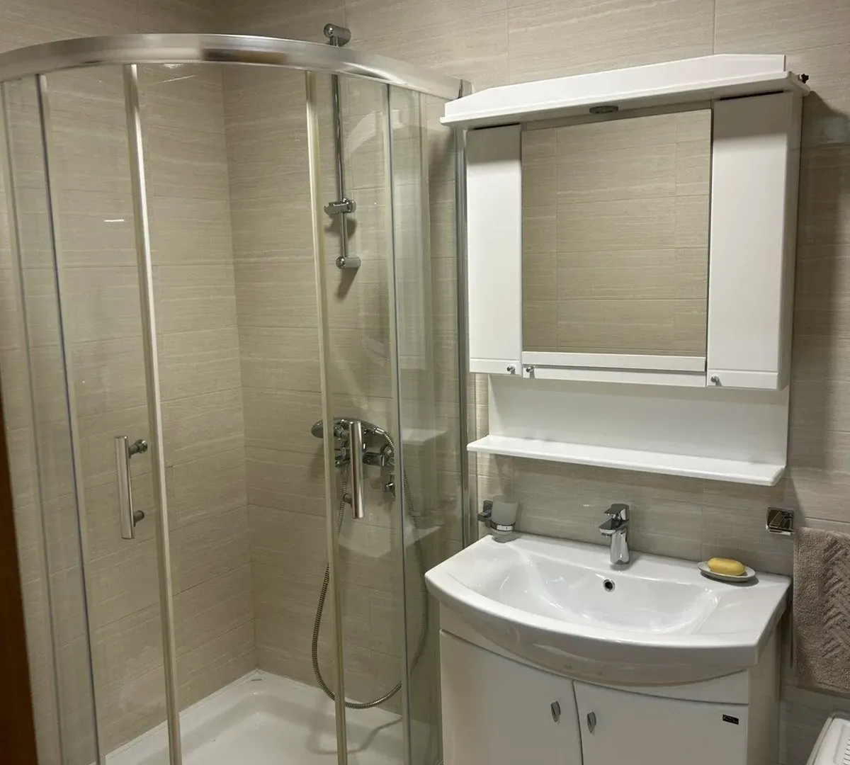 Izdavanje, dvosoban stan, 64m², City Kvart, Podgorica