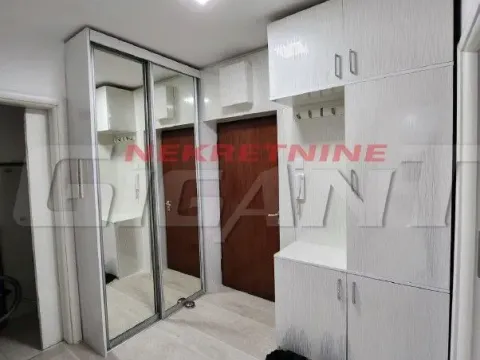 Izdavanje, trosoban stan, 79m², Čukarica, Beograd - image 9