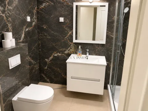 Izdavanje, trosoban stan, 100m², Centar, Podgorica - image 11