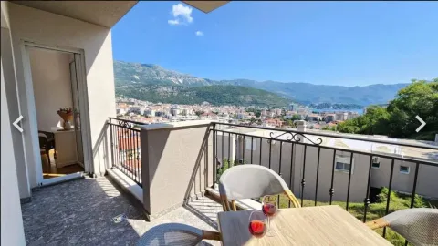 Rent, two bedroom apartment, 65m², Centar, Budva - image 6