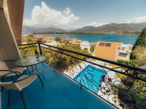 Rent, house, 220m², Đuraševići, Tivat - image 3