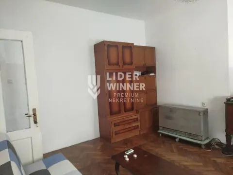 Rent, two bedroom apartment, 80m², Cvetni Trg, Vračar Sve Podlokacije - image 5