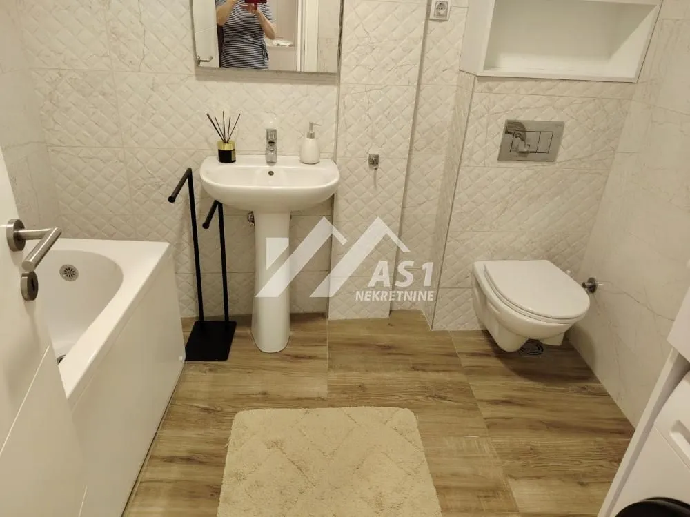 Izdavanje, trosoban stan, 65m², Novi Majur, Petrovaradin