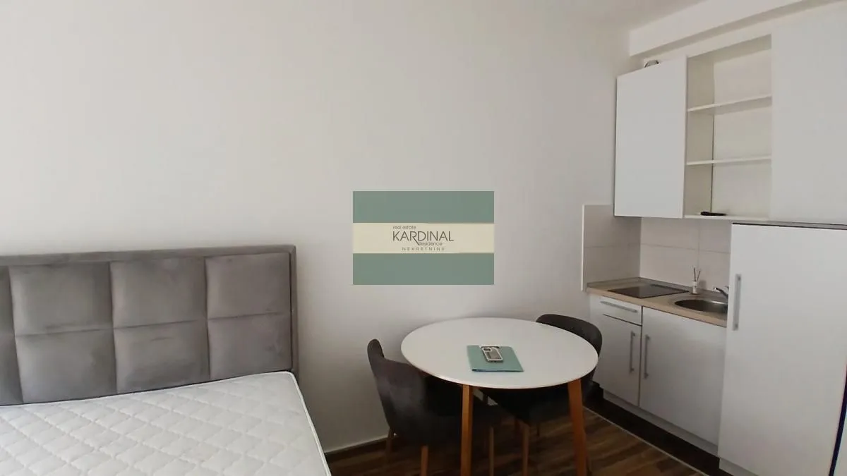 Izdavanje, garsonjera, 23m², Centar, Jagodina
