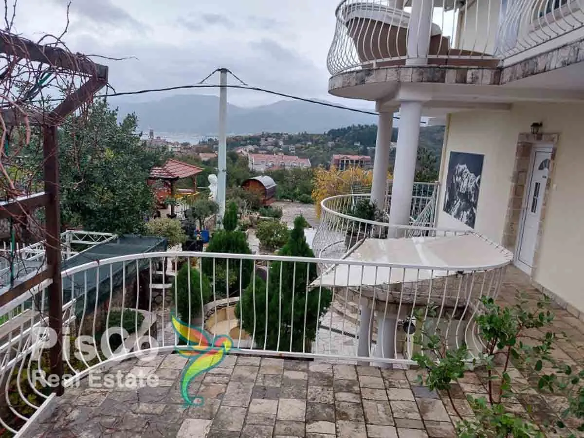 Prodaja, kuća, 370m², Tivat, Crna Gora