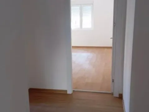 Sale, two bedroom apartment, 60m², Zabjelo, Podgorica - image 3