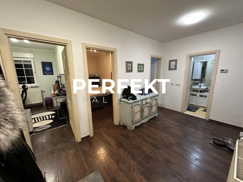 Prodaja, četvorosoban stan, 93m², Pančevo, Srbija