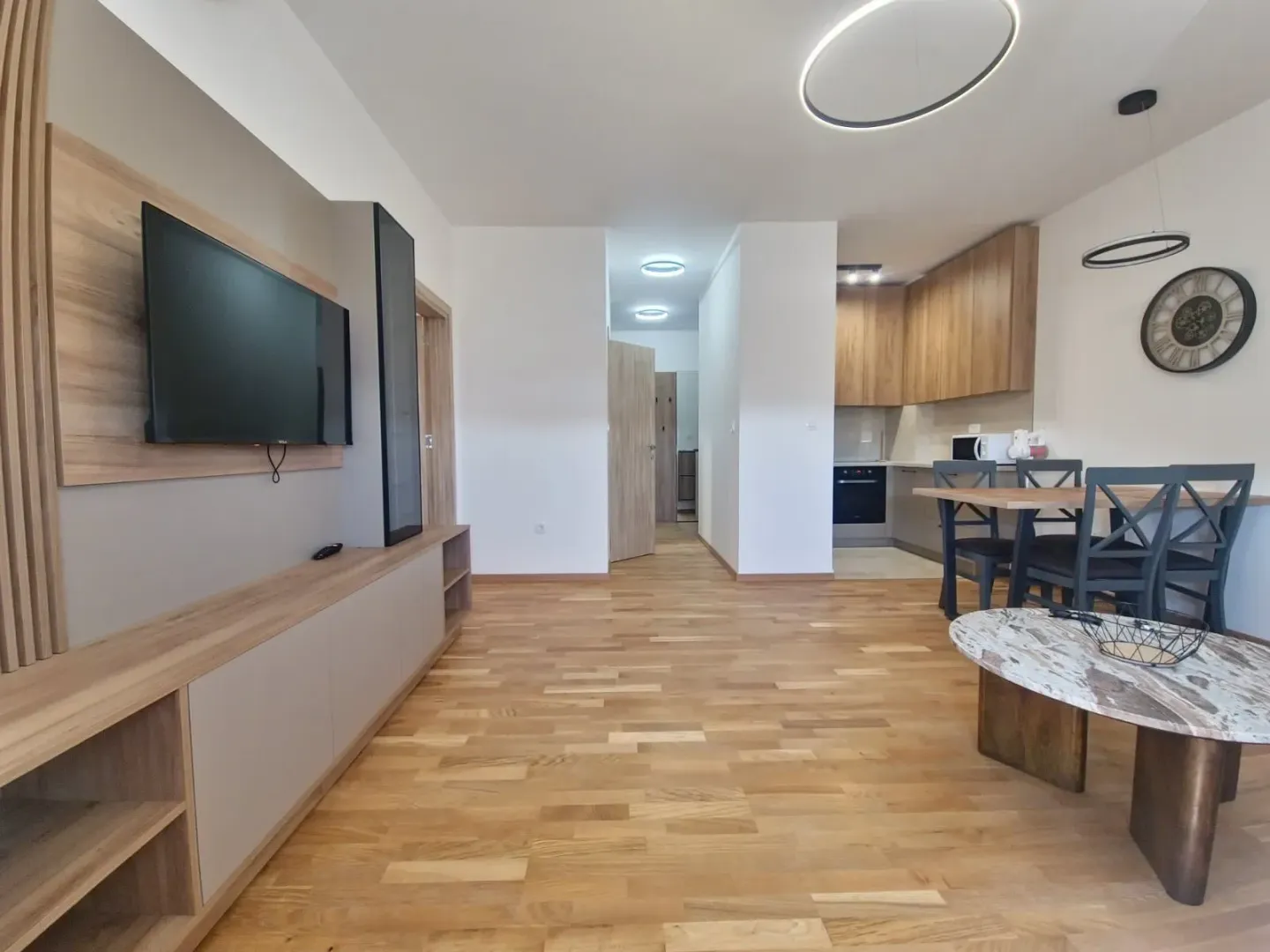 Rent, two bedroom apartment, 58m², Bečići, Budva
