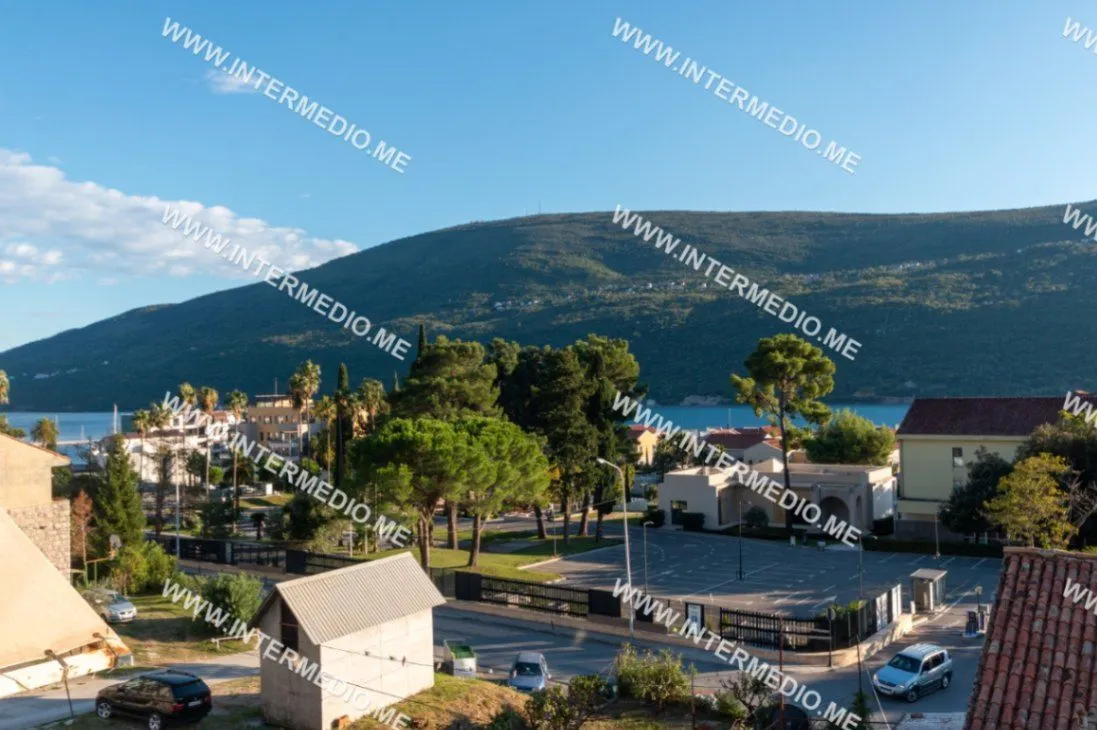 Prodaja, dvosoban stan, 64m², Kumbor, Herceg Novi