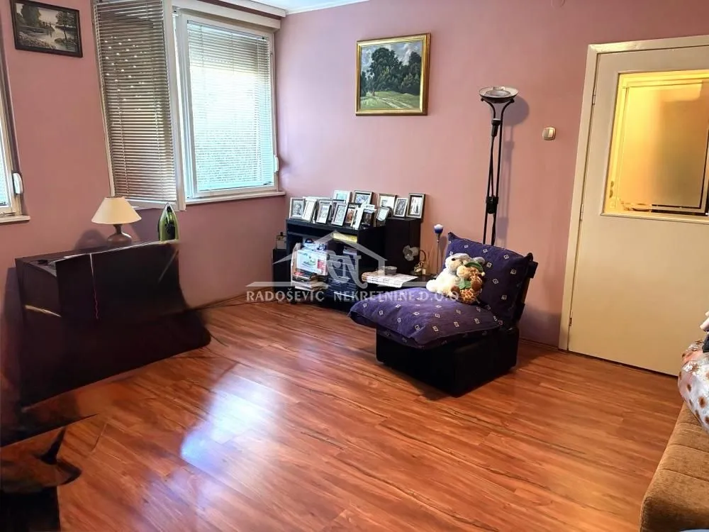 Sale, two bedroom apartment, 54m², Petlovo Brdo, Beograd