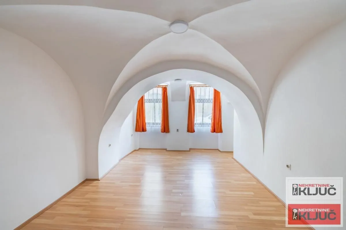 Prodaja, jednosoban stan, 29m², Petrovaradin, Novi Sad
