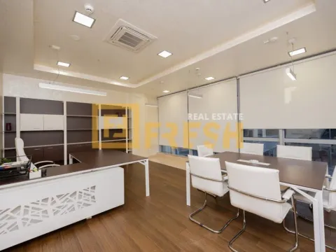 Izdavanje, poslovni prostor, 75m², Centar, Podgorica - image 2