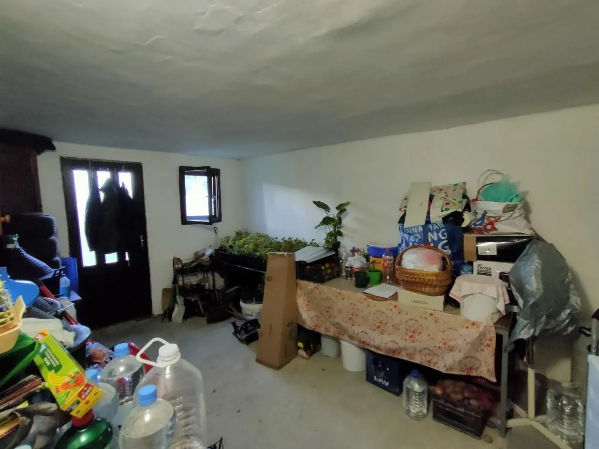 Prodaja, kuća, 181m², Sremska Kamenica, Petrovaradin