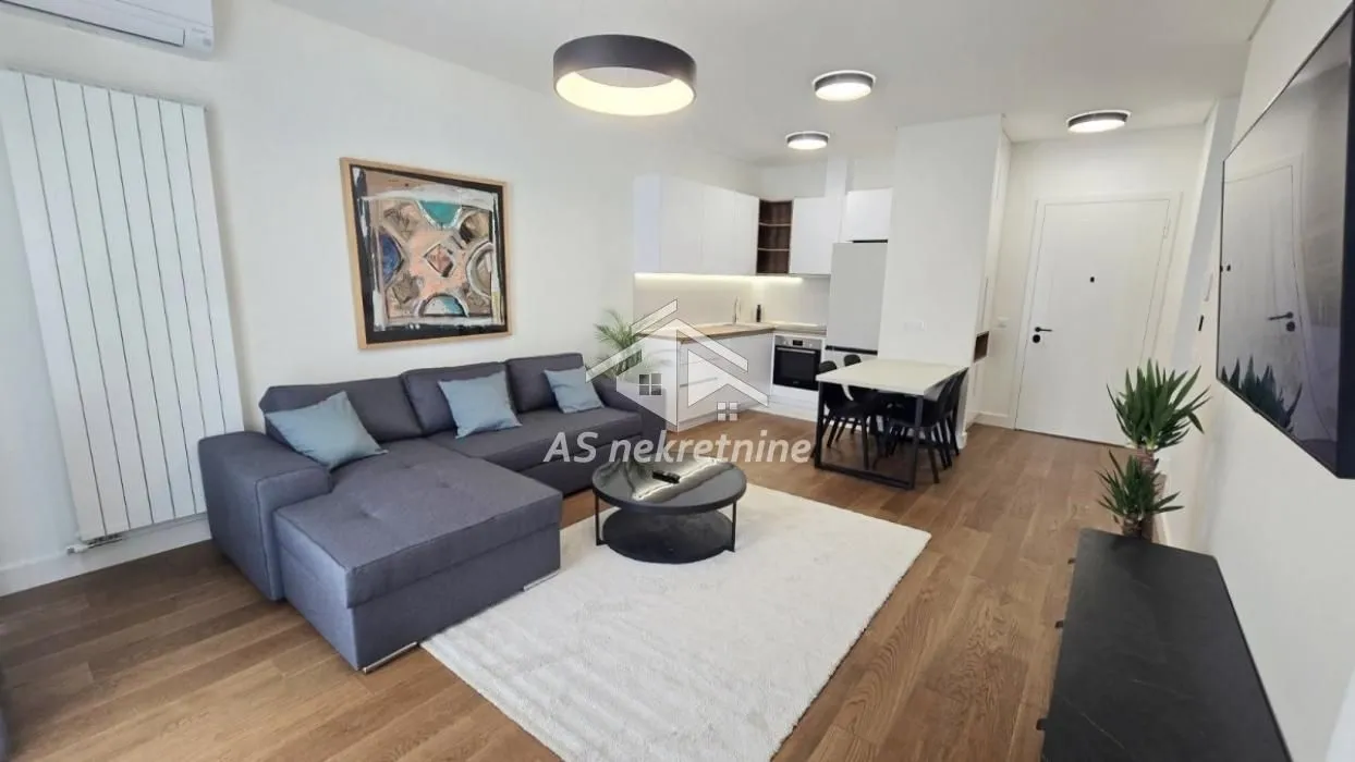 Izdavanje, dvosoban stan, 52m², Banovo Brdo, Beograd