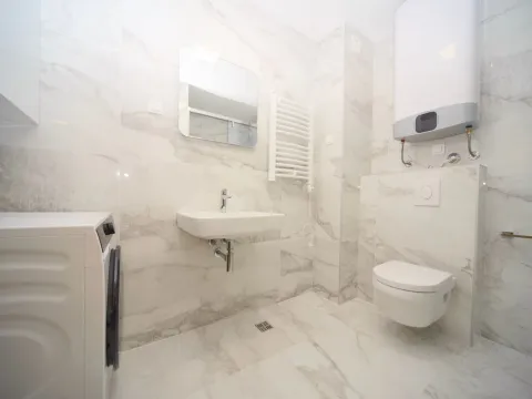 Rent, two bedroom apartment, 80m², City Kvart, Podgorica - image 12