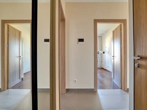 Rent, two bedroom apartment, 74m², Master Kvart, Podgorica - image 15