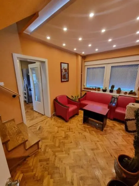 Prodaja, kuća, 160m², Sremska Kamenica, Petrovaradin