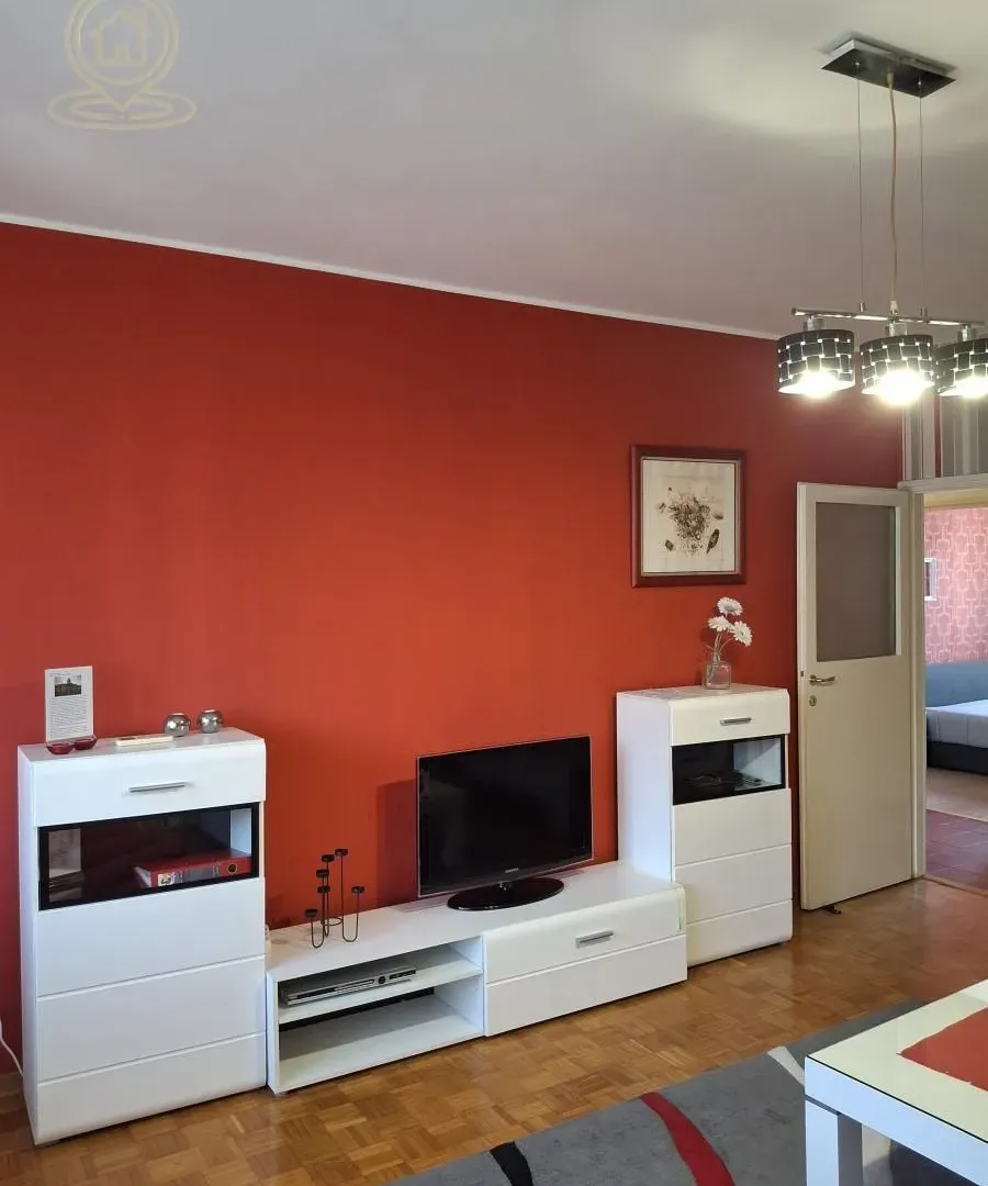 Izdavanje, trosoban stan, 69m², Savski Venac, Beograd