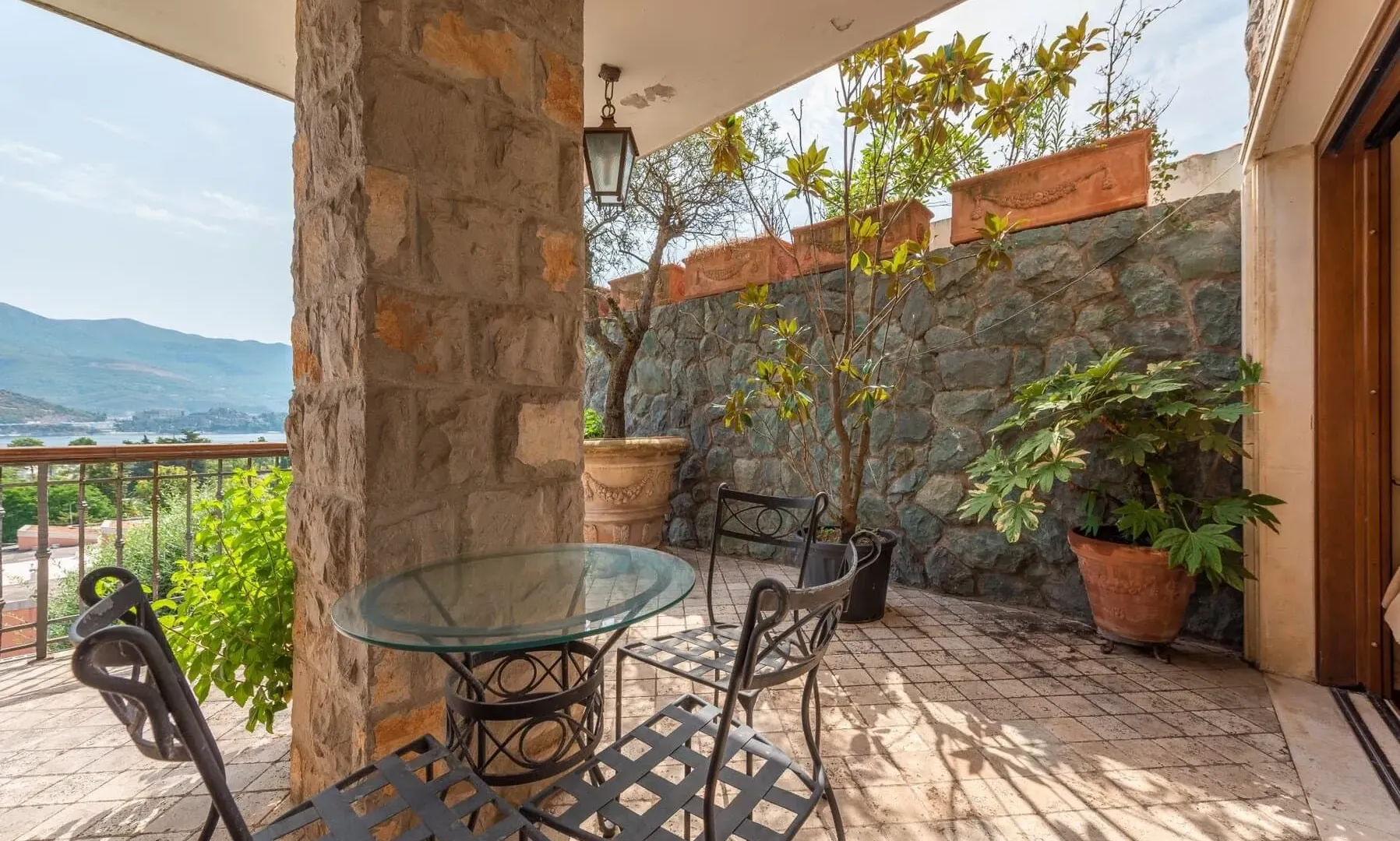 Sale, house, 1264m², Gospoština, Budva